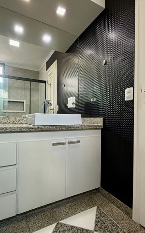 Apartamento à venda com 183m², 3 quartos e 3 vagas Apartamento à venda com 183m², 3 quartos e 3 vagasBanheiro Suíte 3