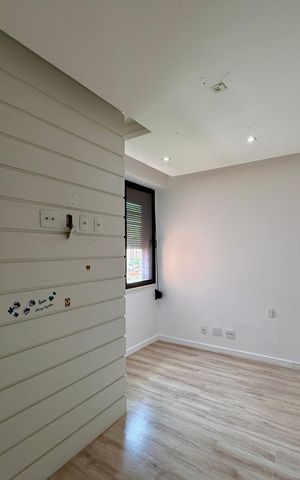 Apartamento à venda com 183m², 3 quartos e 3 vagas Apartamento à venda com 183m², 3 quartos e 3 vagasSuíte 2