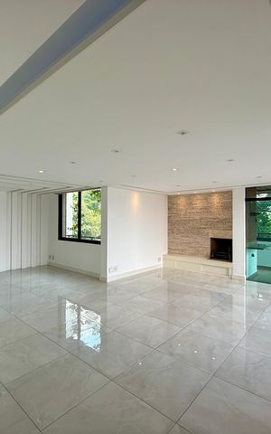 Apartamento à venda com 183m², 3 quartos e 3 vagas Apartamento à venda com 183m², 3 quartos e 3 vagasSala