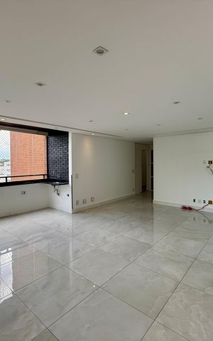 Apartamento à venda com 183m², 3 quartos e 3 vagas Apartamento à venda com 183m², 3 quartos e 3 vagasSala