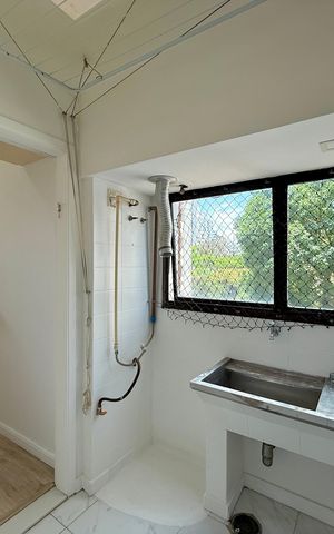 Apartamento à venda com 183m², 3 quartos e 3 vagas Apartamento à venda com 183m², 3 quartos e 3 vagasÁrea de Serviço