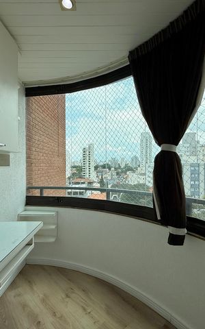 Apartamento à venda com 183m², 3 quartos e 3 vagas Apartamento à venda com 183m², 3 quartos e 3 vagasSacada Suíte 1