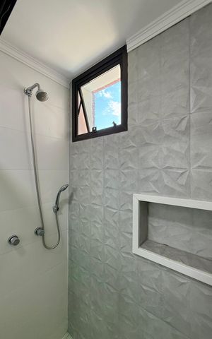 Apartamento à venda com 183m², 3 quartos e 3 vagas Apartamento à venda com 183m², 3 quartos e 3 vagasBanheiro Suíte 2