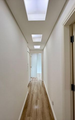 Apartamento à venda com 183m², 3 quartos e 3 vagas Apartamento à venda com 183m², 3 quartos e 3 vagasCorredor Suítes