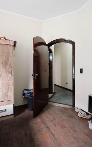 Casa para alugar com 250m², 4 quartos e 15 vagasQuarto 2