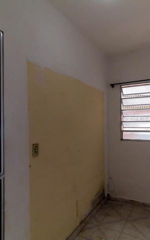 Casa para alugar com 120m², 2 quartos e 2 vagas Casa para alugar com 120m², 2 quartos e 2 vagasEdícula - Quarto