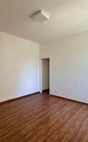 Apartamento à venda com 69m², 3 quartos e sem vaga Apartamento à venda com 69m², 3 quartos e sem vagaSala