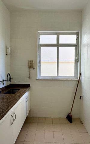 Apartamento à venda com 69m², 3 quartos e sem vaga Apartamento à venda com 69m², 3 quartos e sem vagaCozinha e Área de Serviço