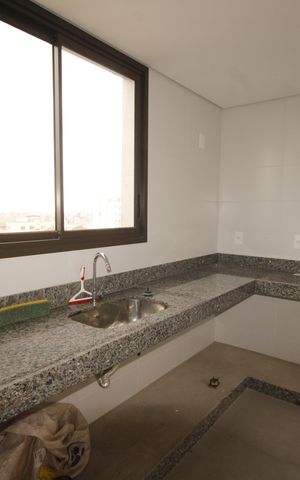 Apartamento à venda com 146m², 2 quartos e 2 vagasCozinha
