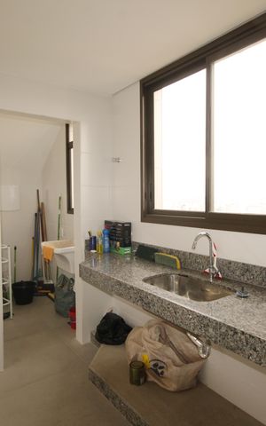 Apartamento à venda com 146m², 2 quartos e 2 vagasCozinha