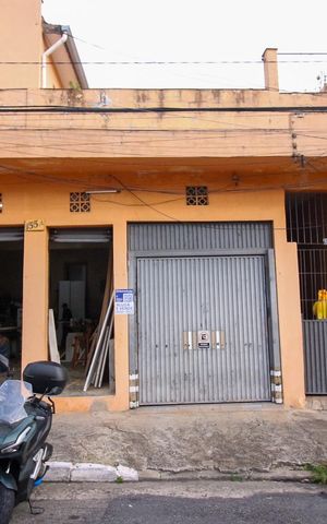 Casa à venda com 300m², 5 quartos e 2 vagas