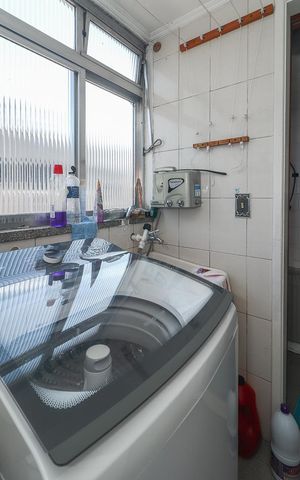 Apartamento à venda com 117m², 2 quartos e 1 vagaÁrea de Serviço