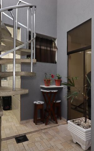 Casa à venda com 195m², 2 quartos e 5 vagasÁrea de Serviço