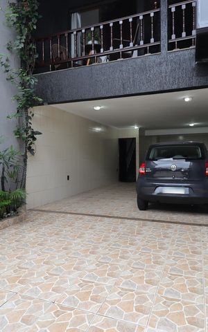 Casa à venda com 195m², 2 quartos e 5 vagasGaragem