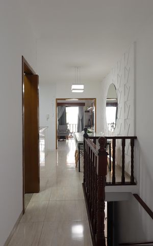 Casa à venda com 195m², 2 quartos e 5 vagasCorredor