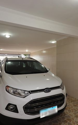 Casa à venda com 195m², 2 quartos e 5 vagasGaragem