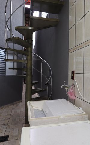 Casa à venda com 195m², 2 quartos e 5 vagasÁrea de Serviço