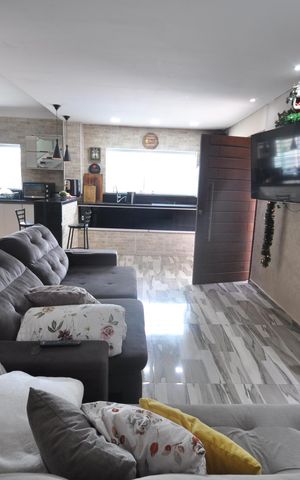 Casa à venda com 420m², 3 quartos e 3 vagasSala