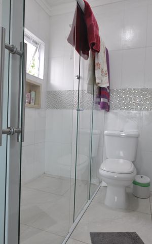 Casa à venda com 420m², 3 quartos e 3 vagasBanheiro do Quarto Suíte