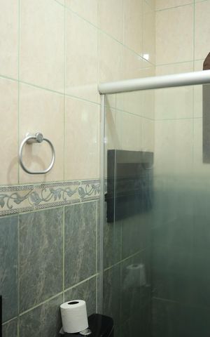 Casa à venda com 750m², 3 quartos e 8 vagasBanheiro 2
