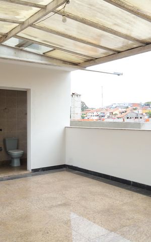 Casa à venda com 750m², 3 quartos e 8 vagasÁrea de Serviço