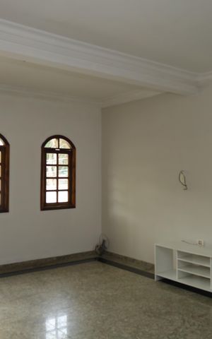 Casa à venda com 750m², 3 quartos e 8 vagasSala