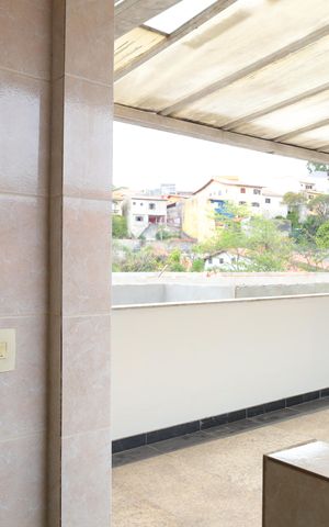 Casa à venda com 750m², 3 quartos e 8 vagasÁrea de Serviço
