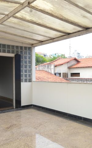 Casa à venda com 750m², 3 quartos e 8 vagasÁrea de Serviço