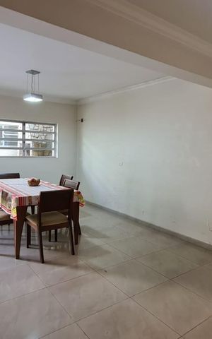 Casa para alugar com 400m², 5 quartos e 5 vagas Casa para alugar com 400m², 5 quartos e 5 vagasCozinha