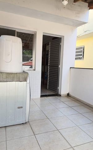 Casa para alugar com 400m², 5 quartos e 5 vagas Casa para alugar com 400m², 5 quartos e 5 vagasÁrea de serviço