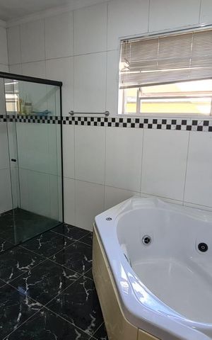 Casa para alugar com 400m², 5 quartos e 5 vagas Casa para alugar com 400m², 5 quartos e 5 vagasBanheiro 2