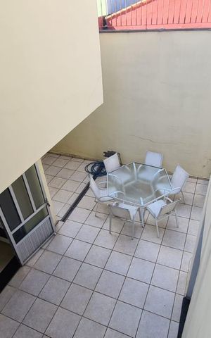 Casa para alugar com 400m², 5 quartos e 5 vagas Casa para alugar com 400m², 5 quartos e 5 vagasÁrea externa