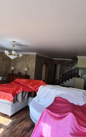 Casa para alugar com 400m², 5 quartos e 5 vagas Casa para alugar com 400m², 5 quartos e 5 vagasSala de estar