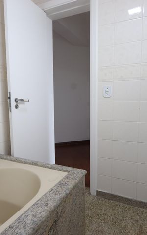 Apartamento para alugar com 440m², 5 quartos e 5 vagasBanheiro Social
