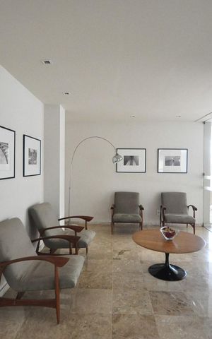Apartamento à venda com 94m², 2 quartos e 1 vagaHall Social
