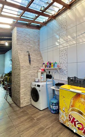 Casa à venda com 99m², 2 quartos e 3 vagas Casa à venda com 99m², 2 quartos e 3 vagasLavanderia