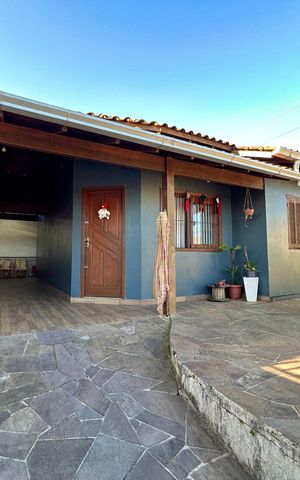 Casa à venda com 99m², 2 quartos e 3 vagas