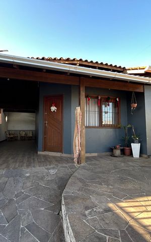 Casa à venda com 99m², 2 quartos e 3 vagas