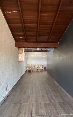 Casa à venda com 99m², 2 quartos e 3 vagas