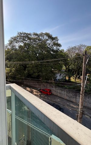 Apartamento à venda com 90m², 3 quartos e 1 vagaSuite Varanda