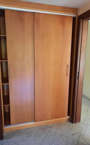 Casa à venda com 1400m², 4 quartos e 4 vagas Casa à venda com 1400m², 4 quartos e 4 vagasQuarto