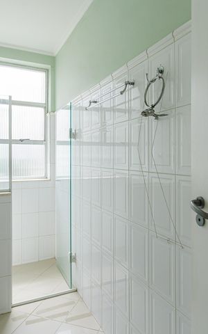 Apartamento à venda com 162m², 3 quartos e 1 vaga Apartamento à venda com 162m², 3 quartos e 1 vagaBanheiro da Suíte