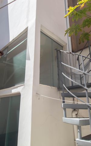 Casa à venda com 100m², 3 quartos e 1 vaga Casa à venda com 100m², 3 quartos e 1 vagaDetalhe da area de serviço
