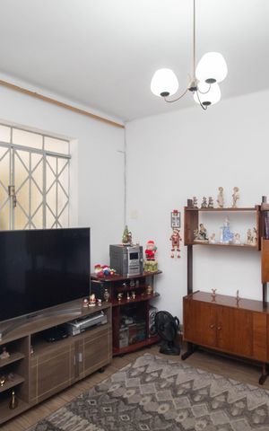 Casa à venda com 100m², 3 quartos e 1 vaga Casa à venda com 100m², 3 quartos e 1 vagaSala