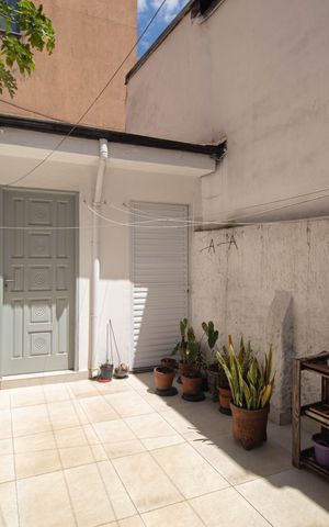 Casa à venda com 100m², 3 quartos e 1 vaga Casa à venda com 100m², 3 quartos e 1 vagaQuintal