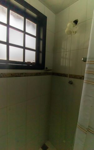 Casa à venda com 160m², 3 quartos e 6 vagas Casa à venda com 160m², 3 quartos e 6 vagasBanheiro Social 1