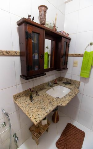 Casa à venda com 160m², 3 quartos e 6 vagas Casa à venda com 160m², 3 quartos e 6 vagasBanheiro Social 1