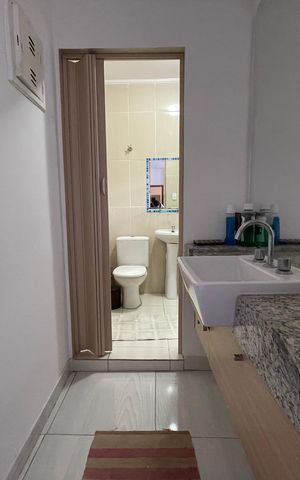 Casa para alugar com 52m², 1 quarto e sem vaga Casa para alugar com 52m², 1 quarto e sem vagaBanheiro