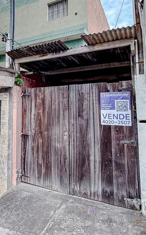 Casa à venda com 285m², 5 quartos e 6 vagasFachada com Plaquinha
