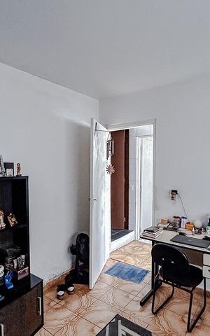 Casa à venda com 285m², 5 quartos e 6 vagasCasa 2 - Sala